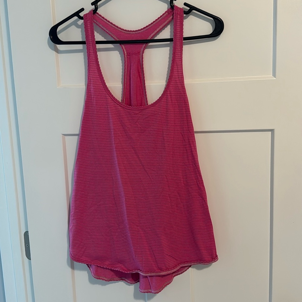 Lululemon tank